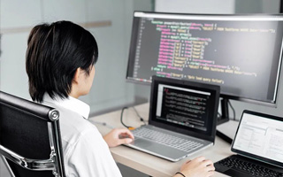 邵阳县 ,php声明和调用变量的符号是什么？